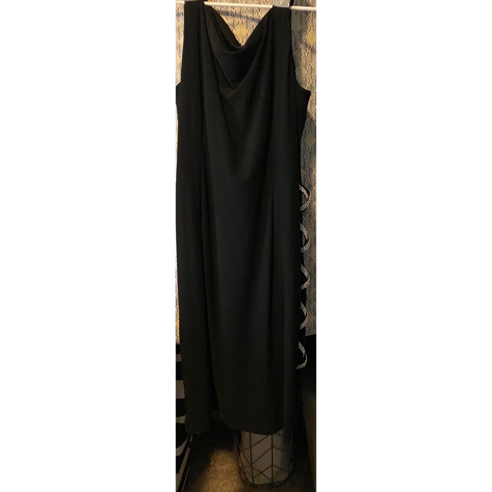 Women’s dress